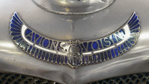 Avion Voisin 汽车标志 PVD ​​涂层和抛光