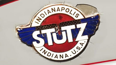Stutz 汽车标志 PVD ​​涂层和抛光