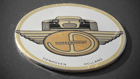 Donkervoort 汽车标志 PVD ​​涂层和抛光
